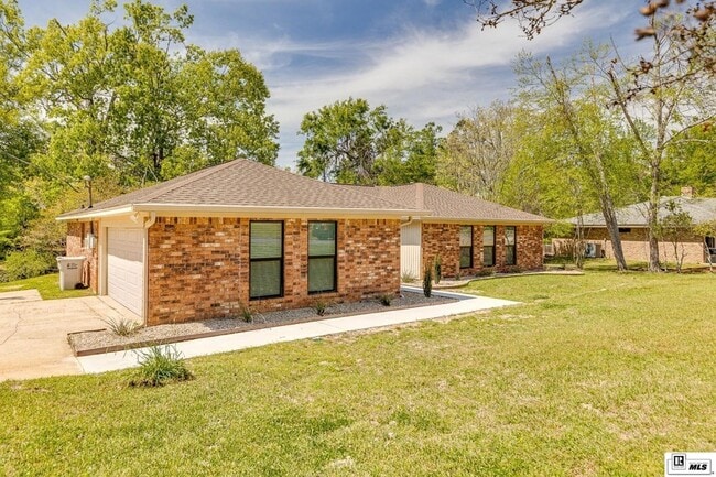 Building Photo - 203 Dupont Dr