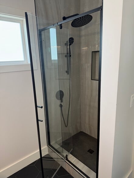 Building Photo - 13529 S Raymond Ave