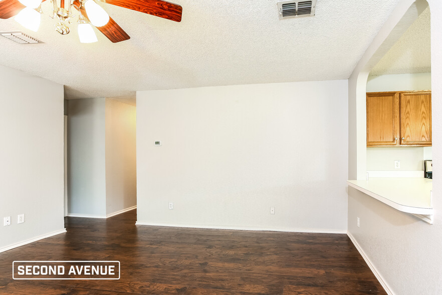 Building Photo - 2014 Brazos Dr