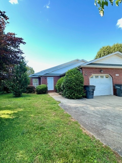 Building Photo - 1620 Ridgecrest Dr