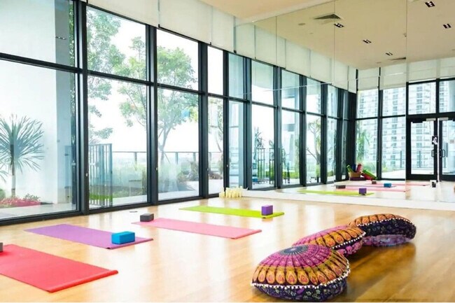 Building Photo - 90 NE 17th St