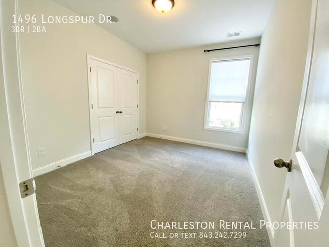 Building Photo - 1496 Longspur Dr