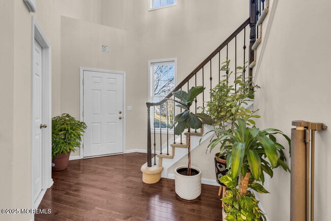 Building Photo - 40 Demarest Dr