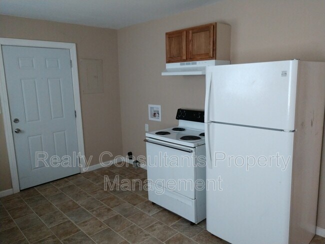 Building Photo - 106 Jessup St