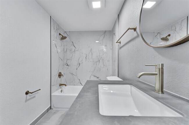 Building Photo - 9940 7th Way N