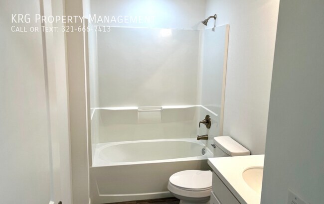 Building Photo - 4303 NE 12th Ct