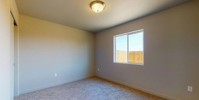 Building Photo - Modern 3 Bedroom, 2 Bathroom Townhouse for...