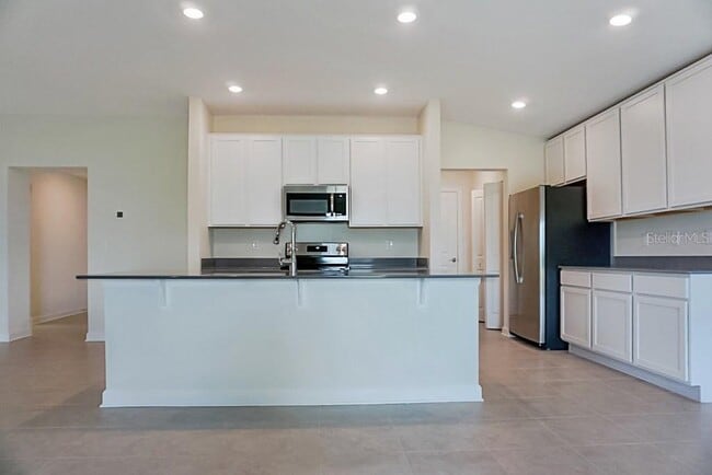 Building Photo - 840 Gisele Ct