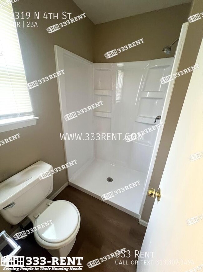 Building Photo - 1319 N 4th St