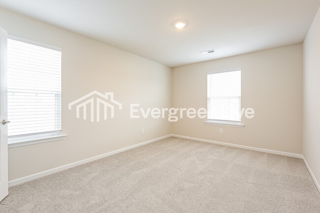 Building Photo - now