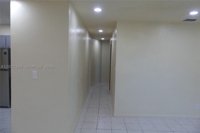 Building Photo - 8130 NW 14th Pl