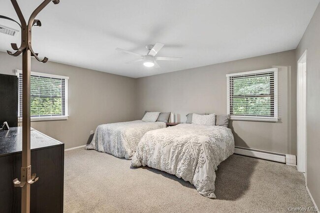 Building Photo - 44 Palisades Ct
