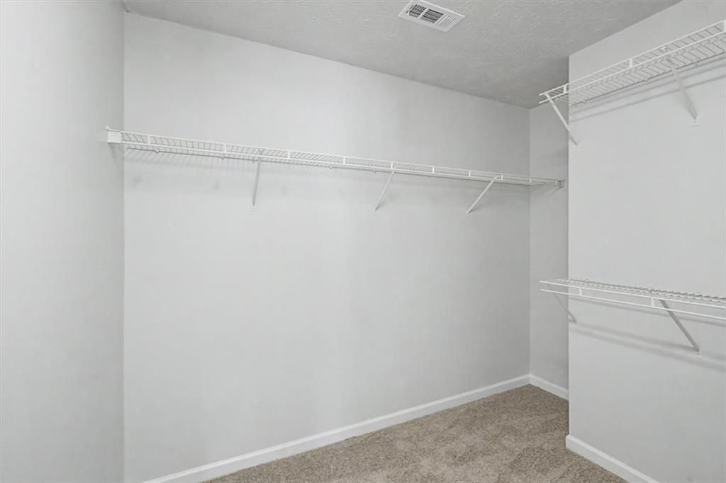 Building Photo - 488 Barclay Ct