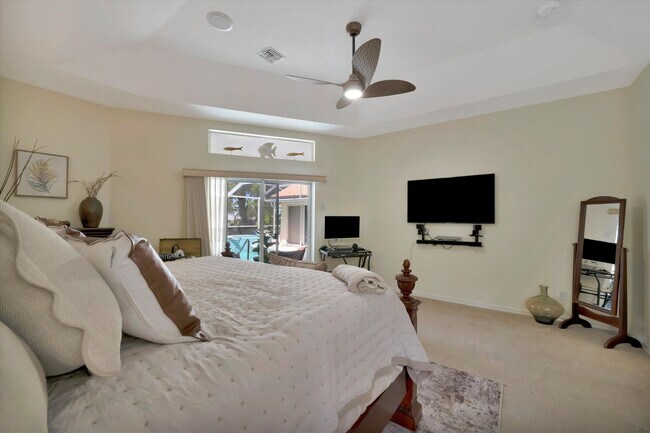 Building Photo - 19 Hoffer St