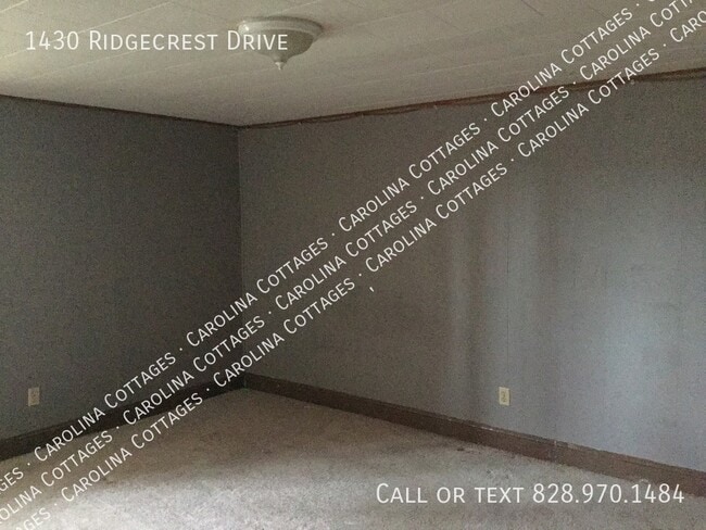 Building Photo - 1430 Ridgecrest Dr