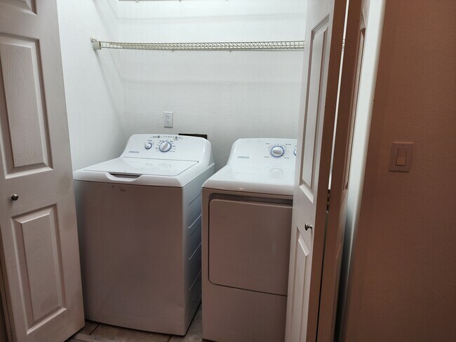 Building Photo - 3001 S Pines Dr