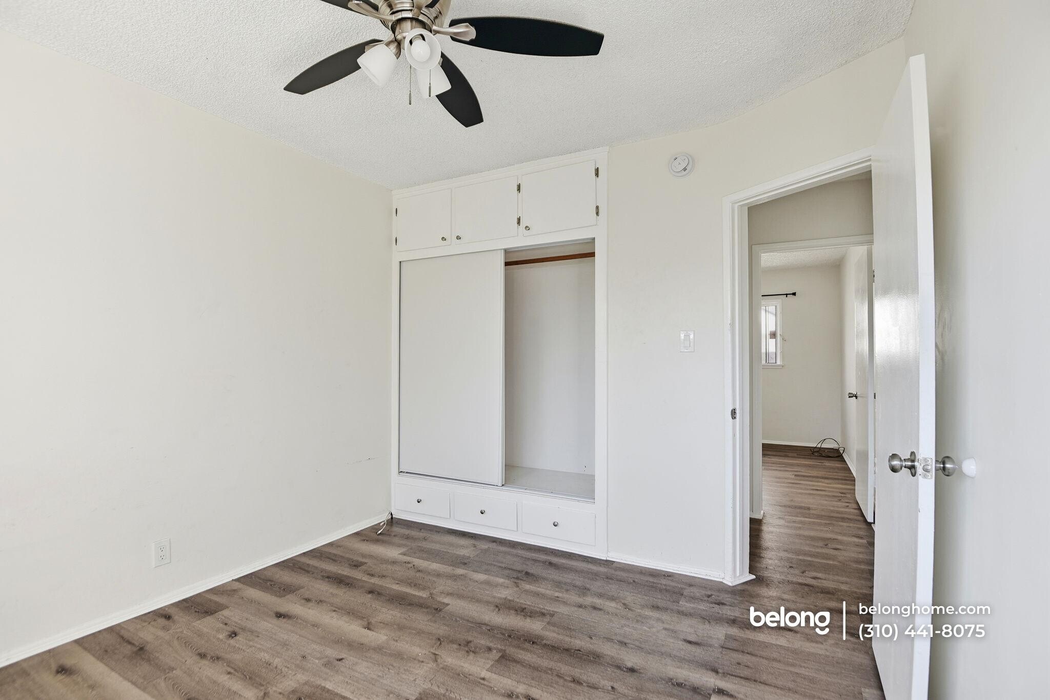 Building Photo - 1112 1/2 West 92nd Street