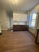 Building Photo - 937 Pavonia Ave