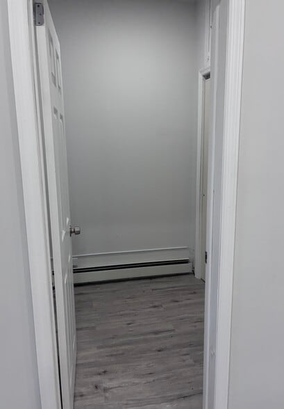 office or walking closet in master - 49 Dukes St