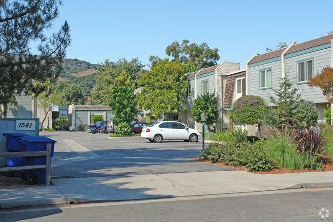 Primary Photo - 1541 El Tigre Ct
