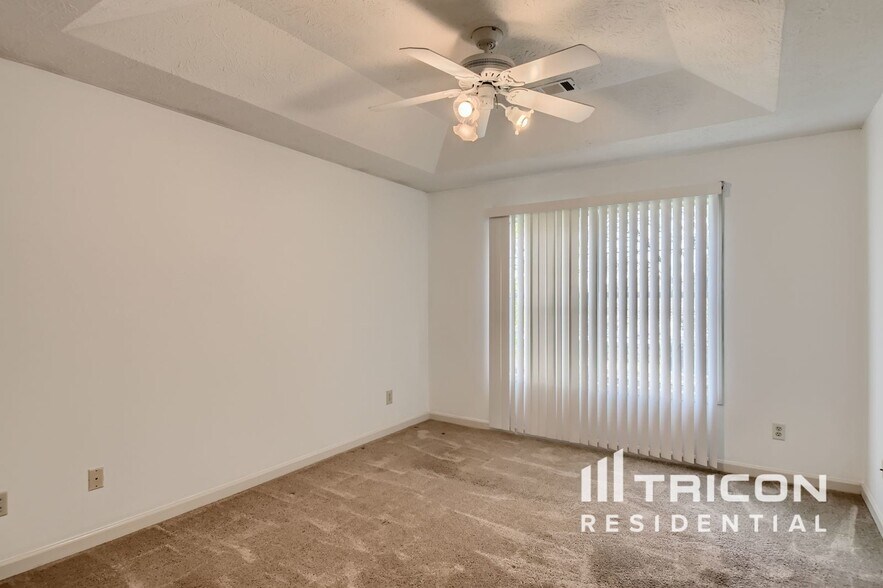 Building Photo - 218 River Birch Dr