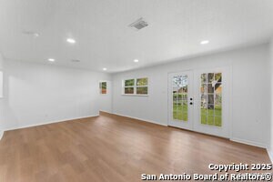 Building Photo - 4407 Bikini Dr
