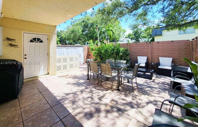 Building Photo - 8497 SW 137th Ave