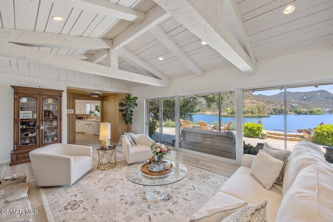Building Photo - 498 Lake Sherwood Dr
