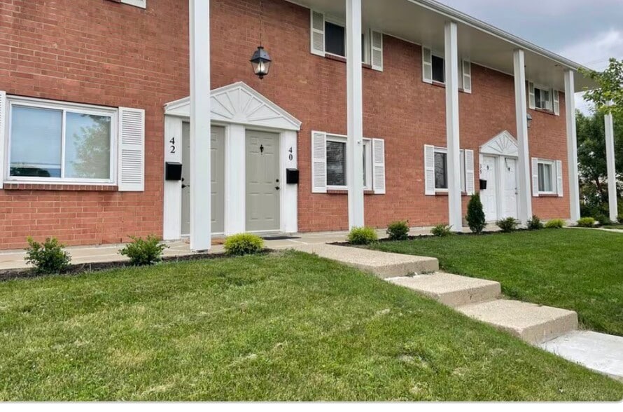 Front of property - well maintained - 38 S Norwich Rd