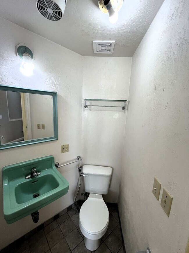 Building Photo - 3747 Trinity St