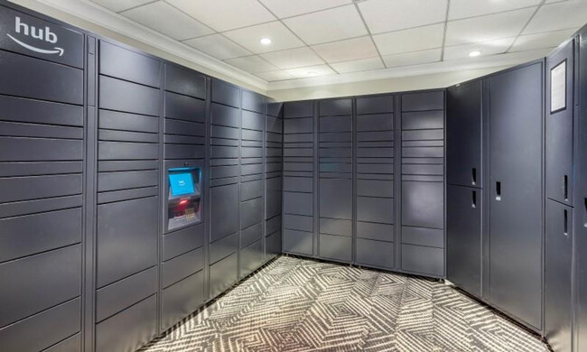 Building Photo - 4550 Cherry Creek S Dr