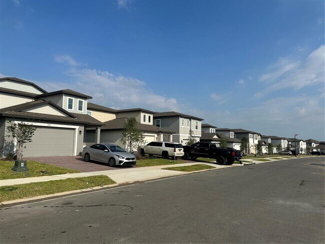 Building Photo - 2460 Gold Dust Dr