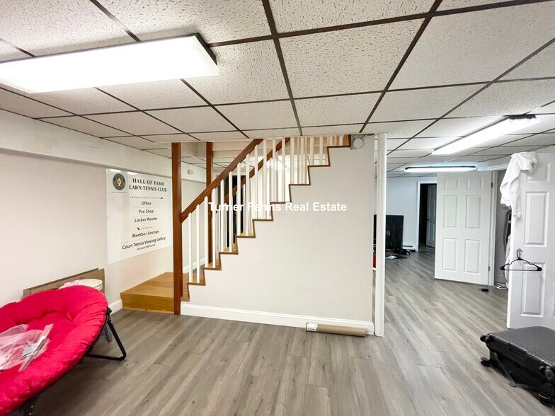 Building Photo - 114 Buttonwood St