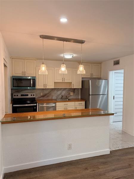 Building Photo - 3000 NW 69th Ct