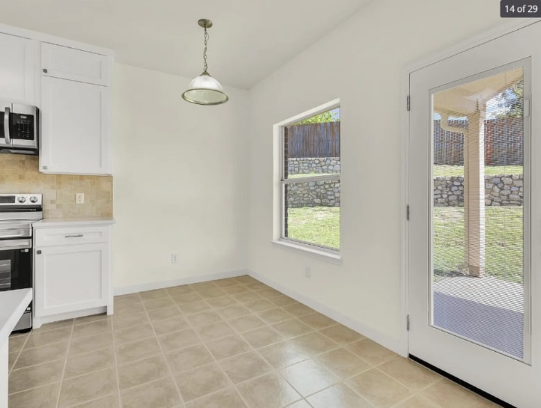 Building Photo - 10421 Trevino Ln