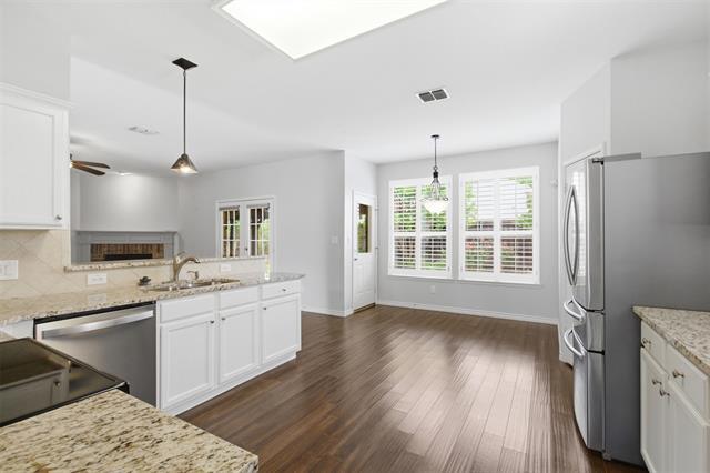 Building Photo - 3207 Warwick Ct