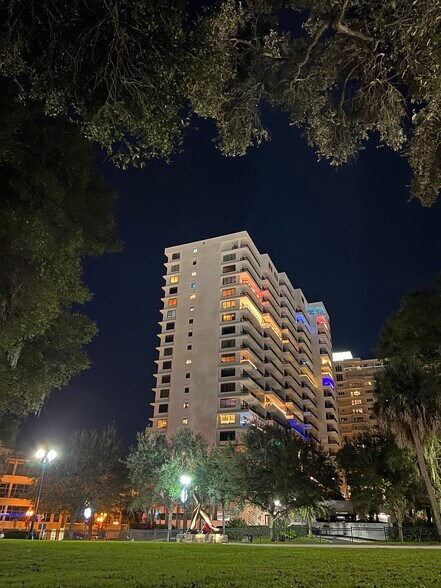 Building Photo - 530 E Central Blvd