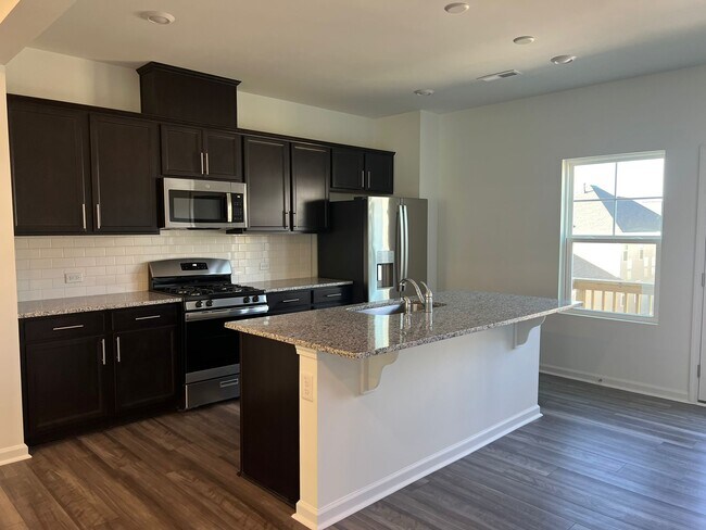 Building Photo - 1456 Jay Rd