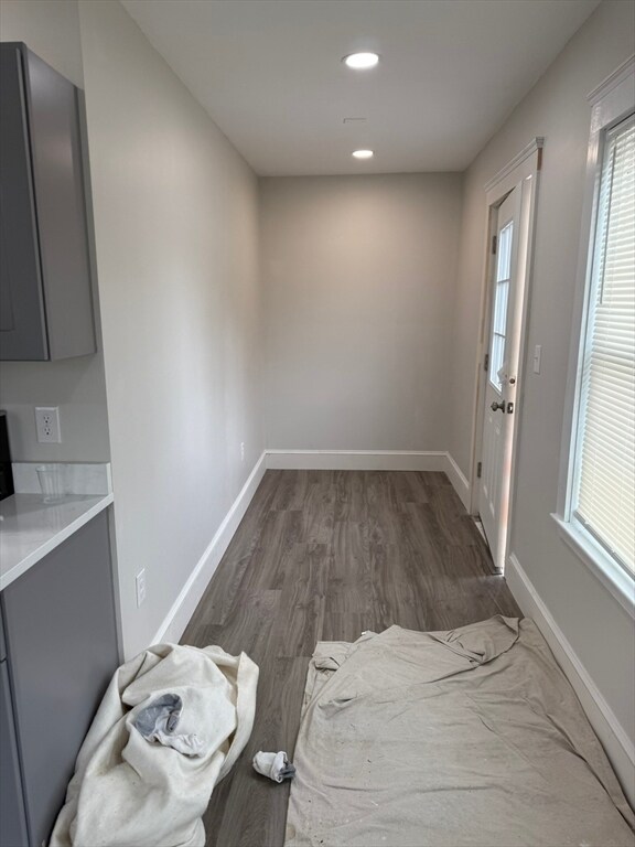 Building Photo - 68 Wales St