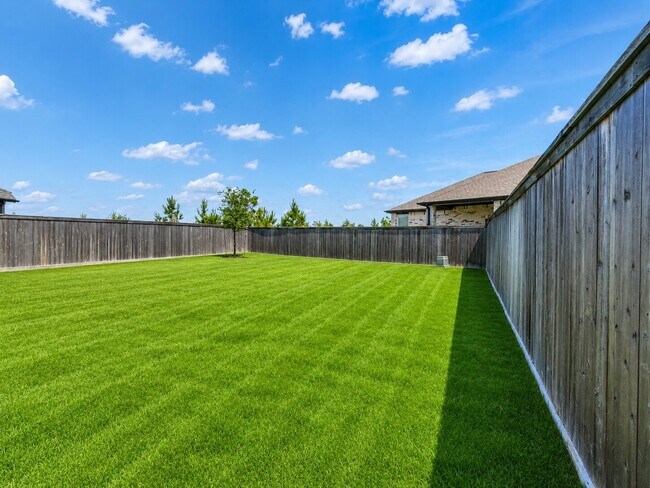Building Photo - 21330 Groundnut Ct