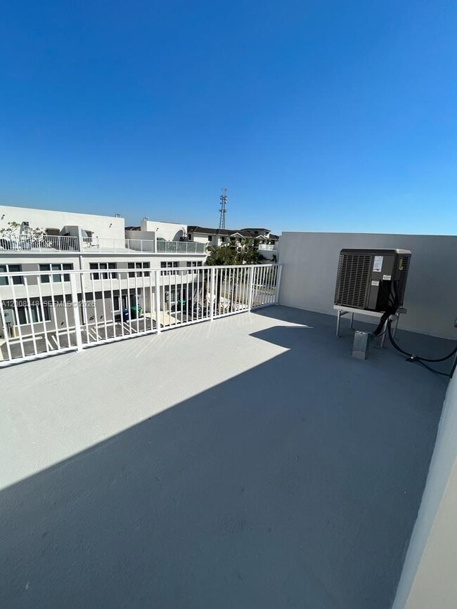 Building Photo - 25707 SW 144th Ave