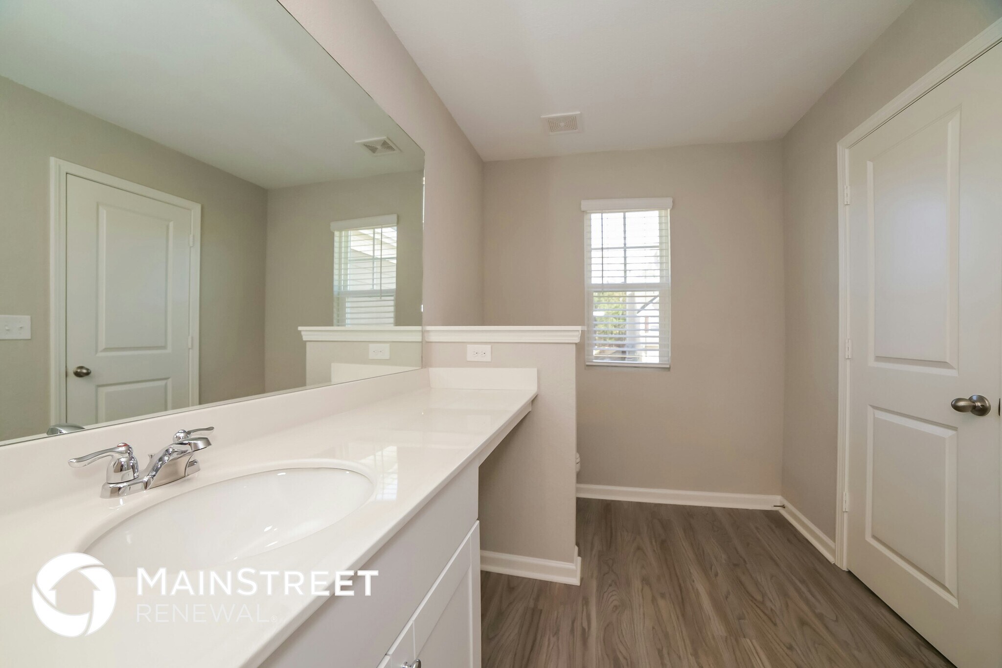 Building Photo - 521 Firethorn Ct