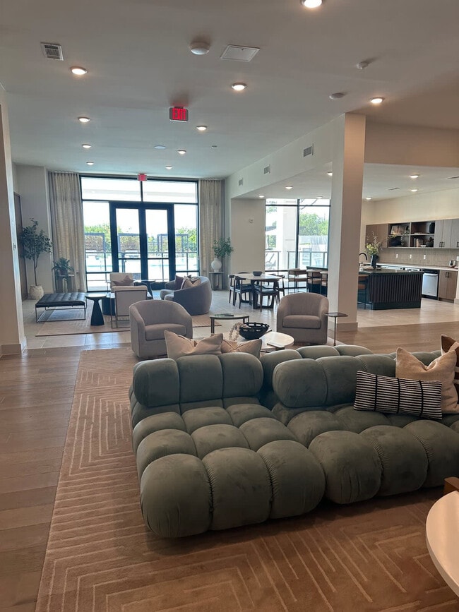 Building Photo - 12208 Tech Ridge Blvd