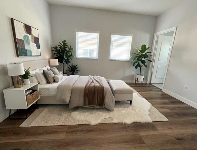 Building Photo - 300 W Foothill Blvd