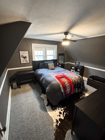 Building Photo - 1919 S 93rd St