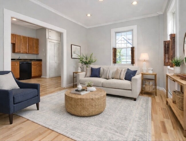 Building Photo - 9 Prospect St