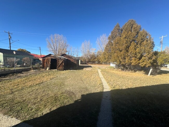 Building Photo - 18 Frontier St