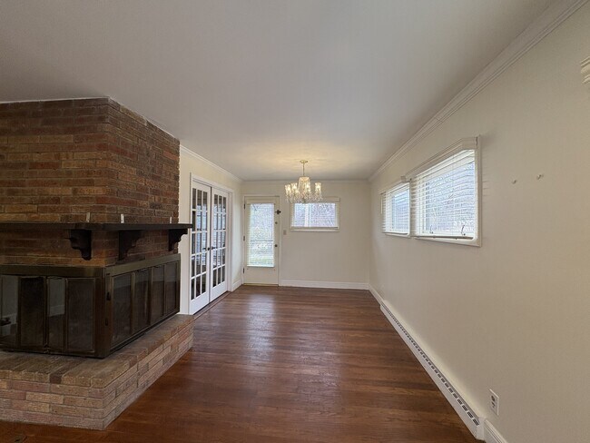 Building Photo - 5902 W 77th Terrace