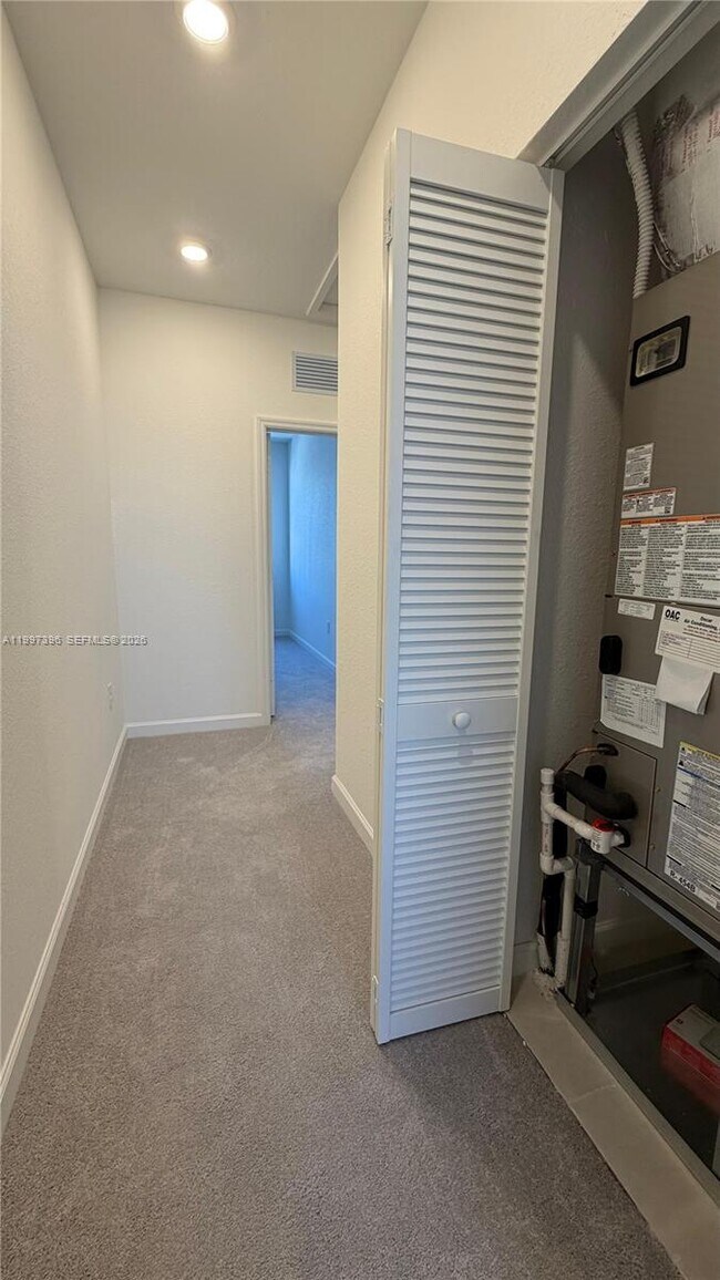 Building Photo - 1087 NW 2nd Ter