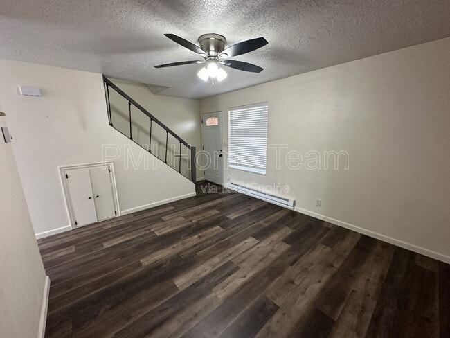 Building Photo - 285 W 600 N